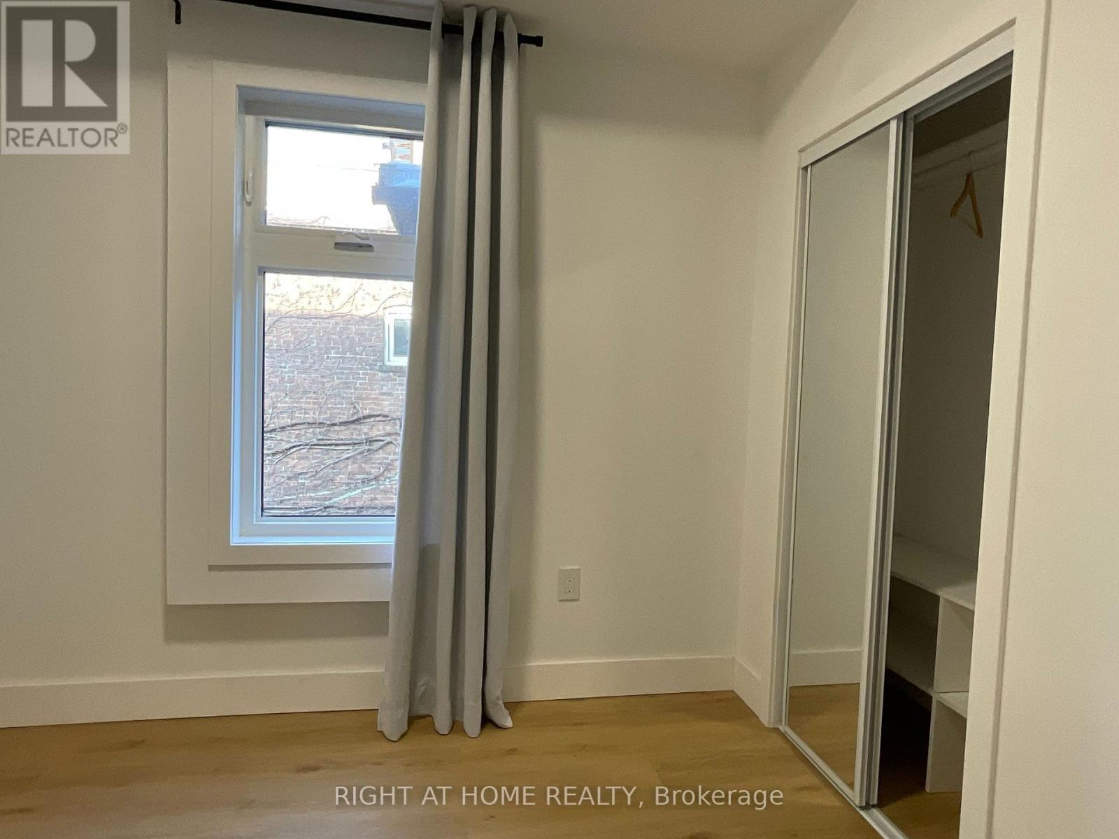 Unit #3 Second Floor - 674 Manning Avenue, Toronto, Ontario  M6G 2W4 - Photo 34 - C12702132