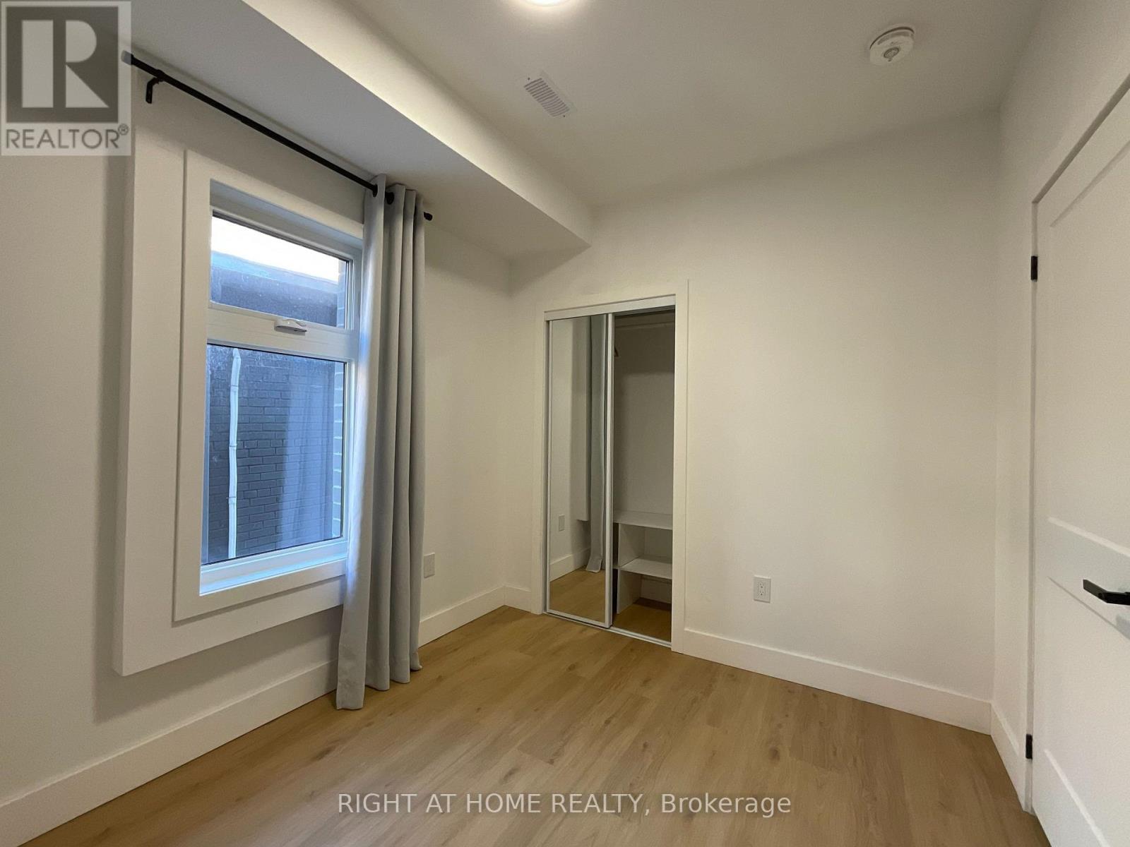 Unit #3 Second Floor - 674 Manning Avenue, Toronto, Ontario  M6G 2W4 - Photo 35 - C12702132