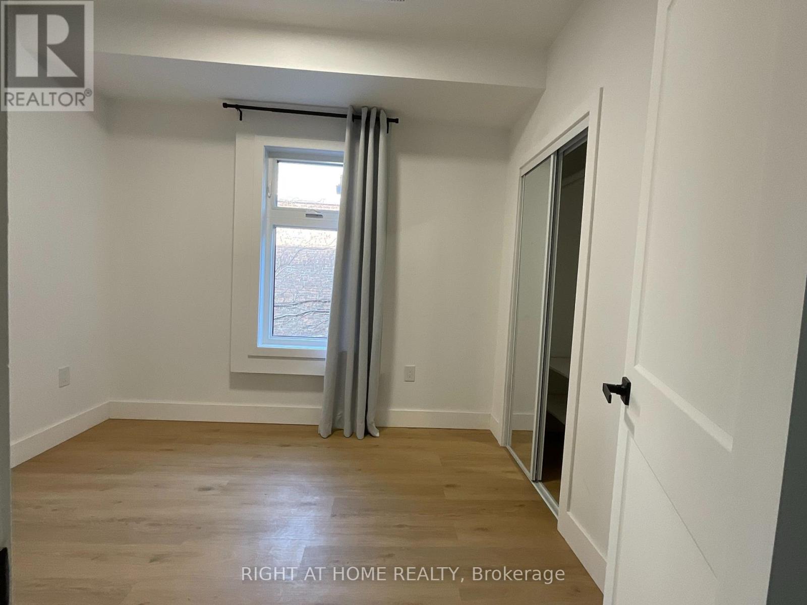 Unit #3 Second Floor - 674 Manning Avenue, Toronto, Ontario  M6G 2W4 - Photo 36 - C12702132