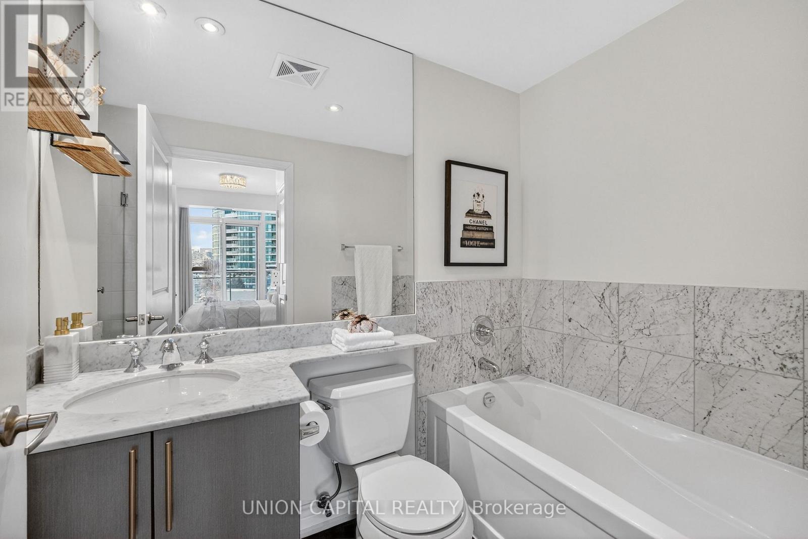 1501 - 21 Grand Magazine Street, Toronto, Ontario  M5V 1B5 - Photo 14 - C12707466