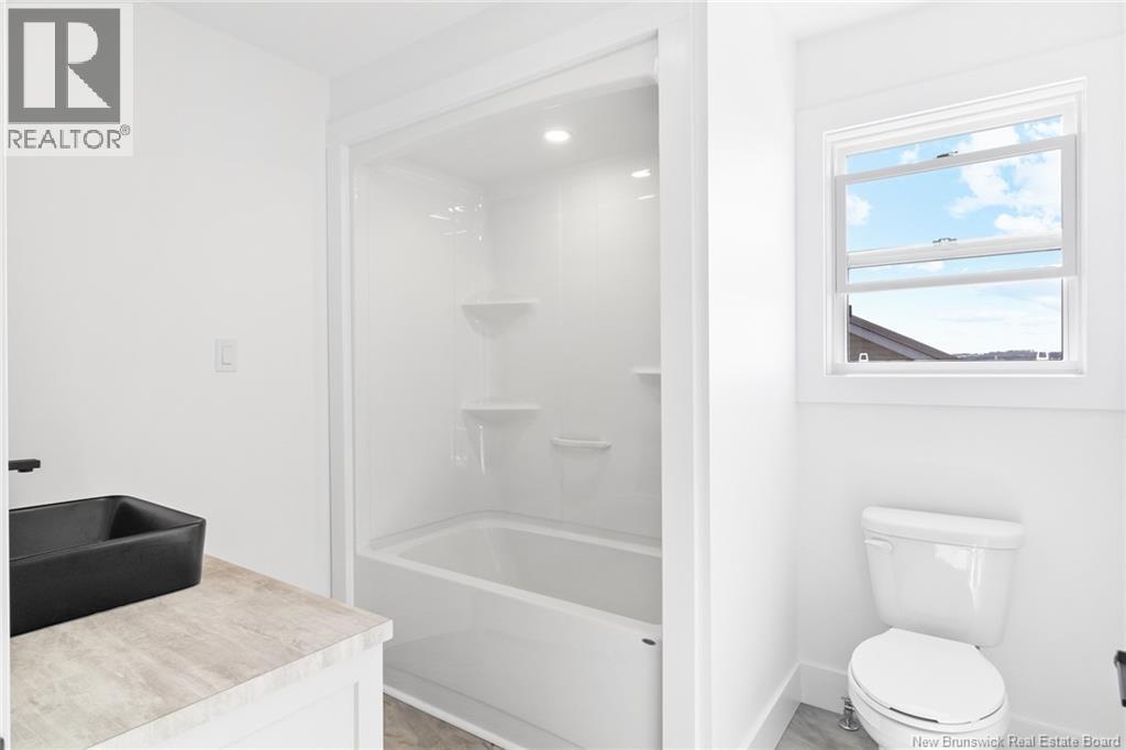 735 Hillcrest Drive, Fredericton, New Brunswick  E3A 5K7 - Photo 35 - NB121167