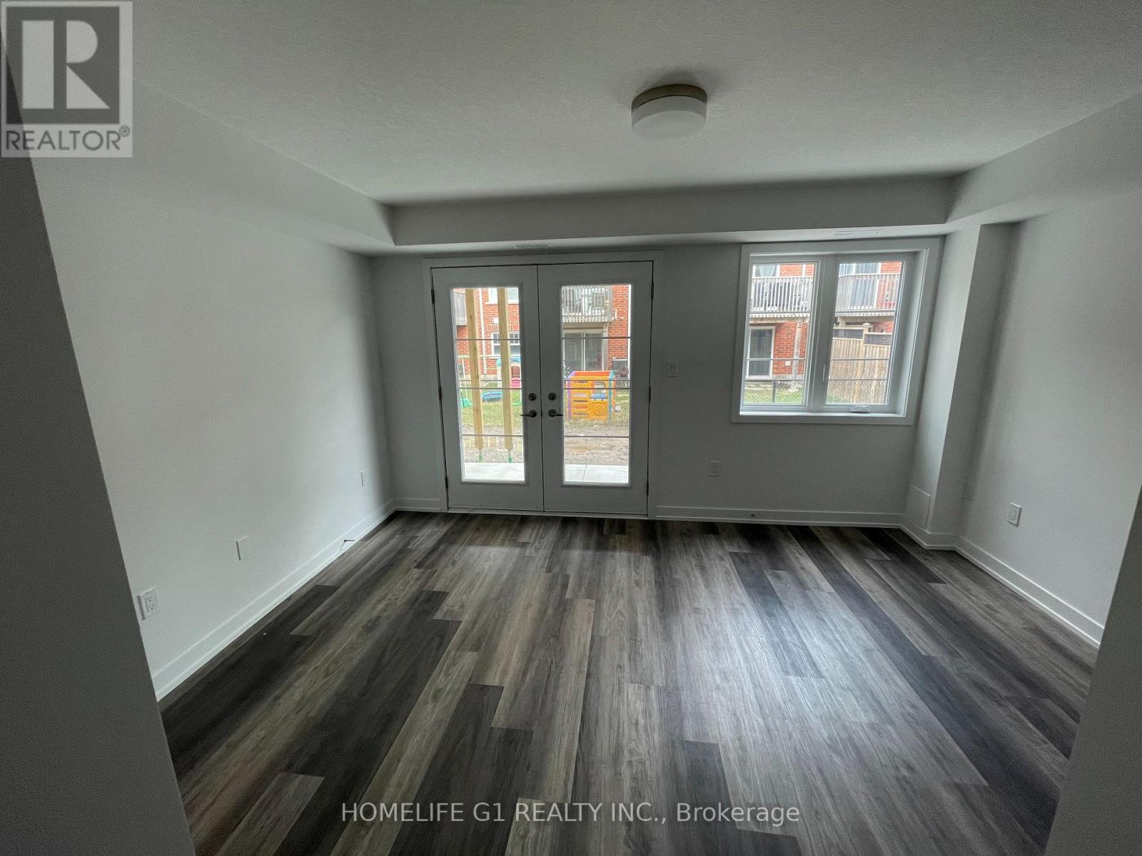 29 - 205 West Oak Trail, Kitchener, Ontario  N2R 0R9 - Photo 4 - X12707584