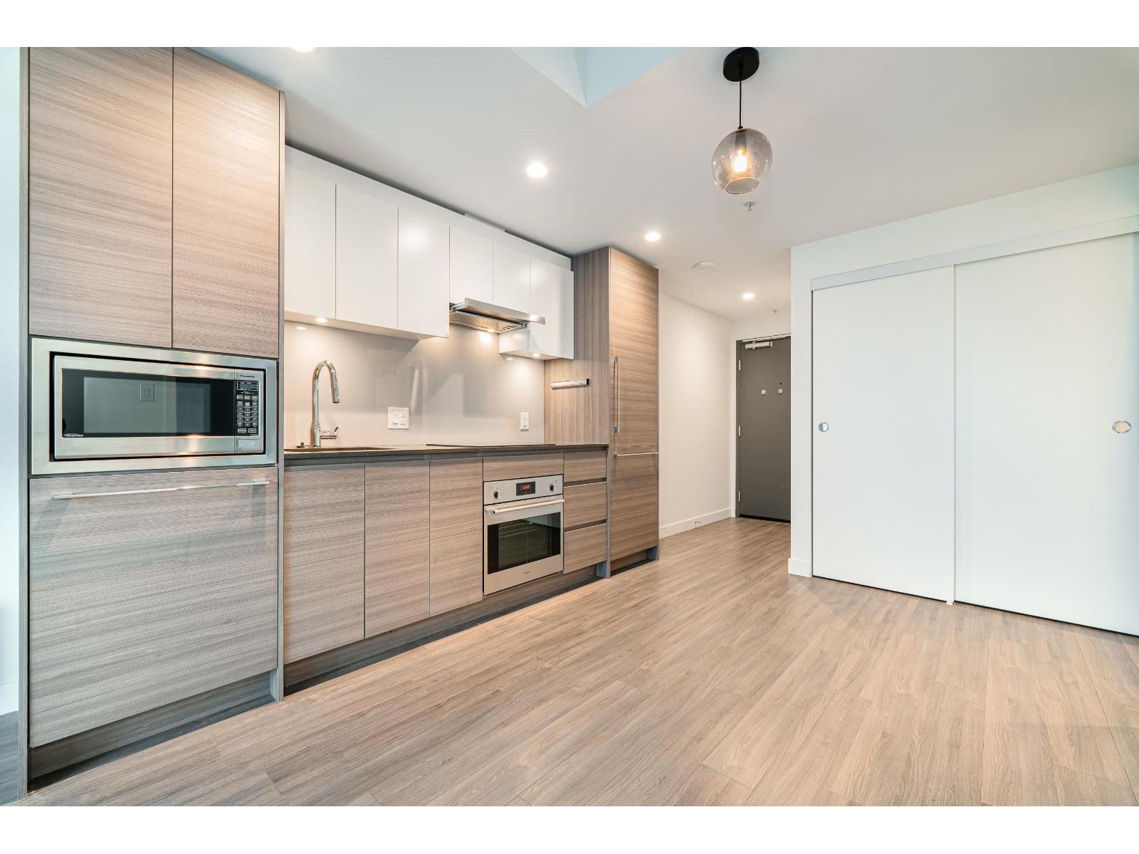 2307 13655 Fraser Highway, Surrey, British Columbia  V3T 0P8 - Photo 6 - R3077159