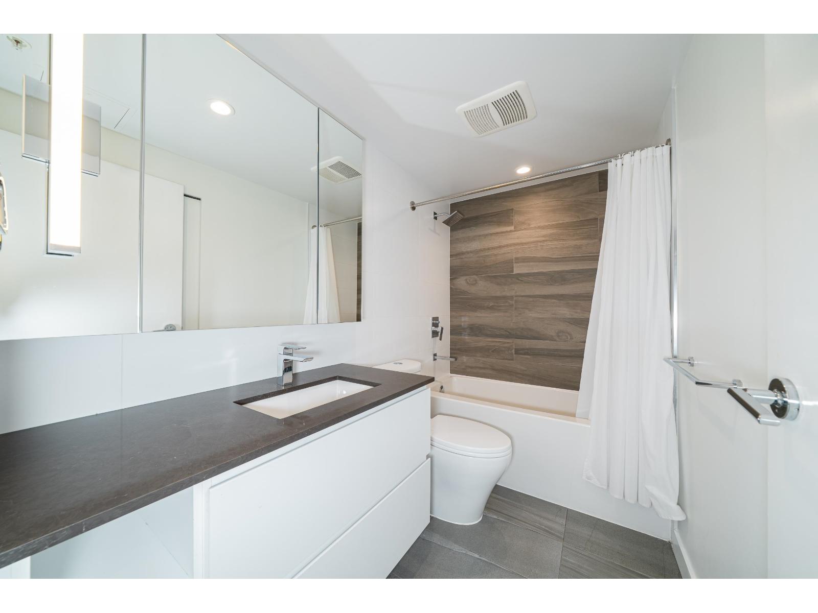 2307 13655 Fraser Highway, Surrey, British Columbia  V3T 0P8 - Photo 20 - R3077159