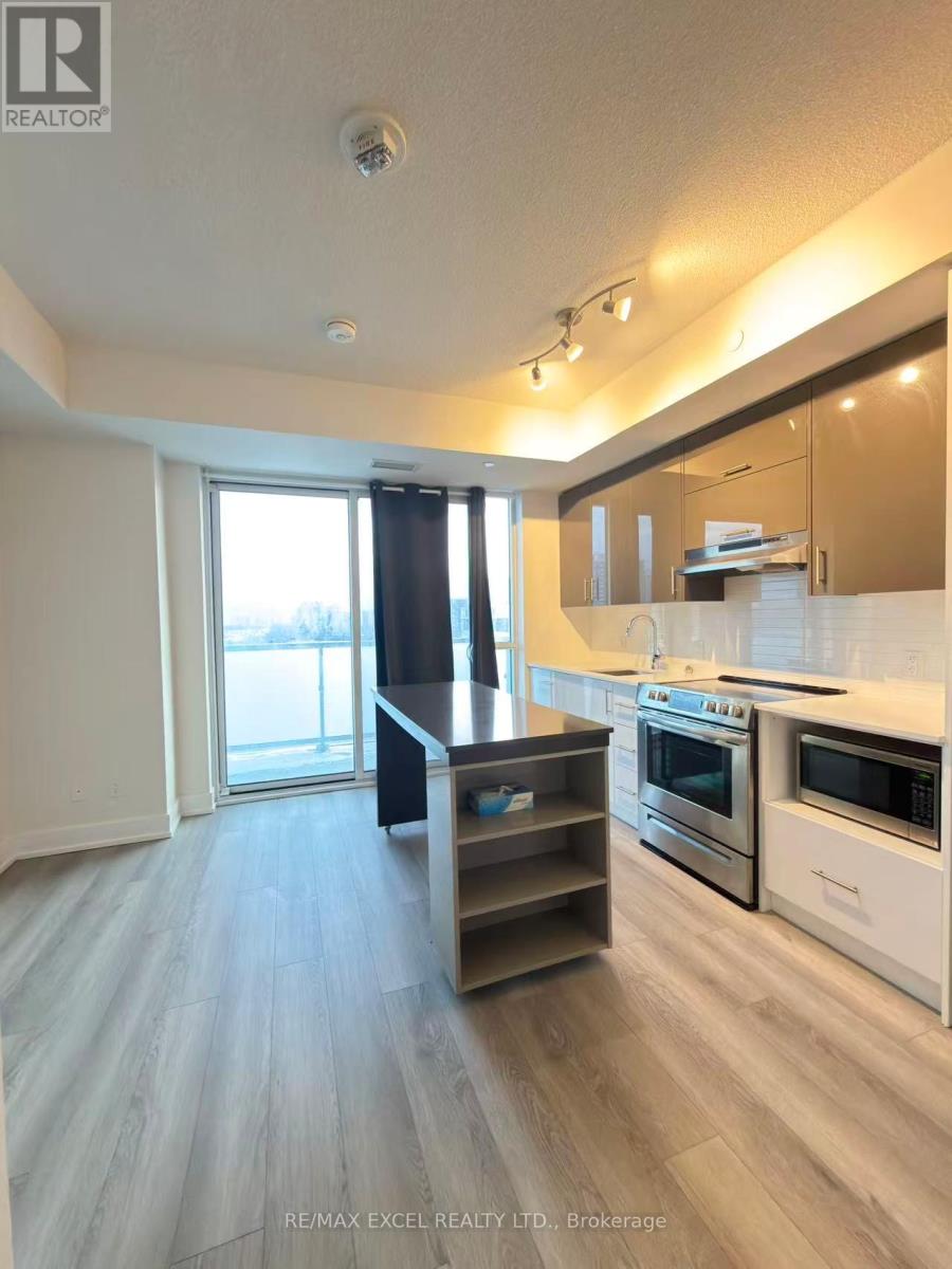 911 - 188 Fairview Mall Drive S, Toronto, Ontario  M2J 0H7 - Photo 3 - C12659466