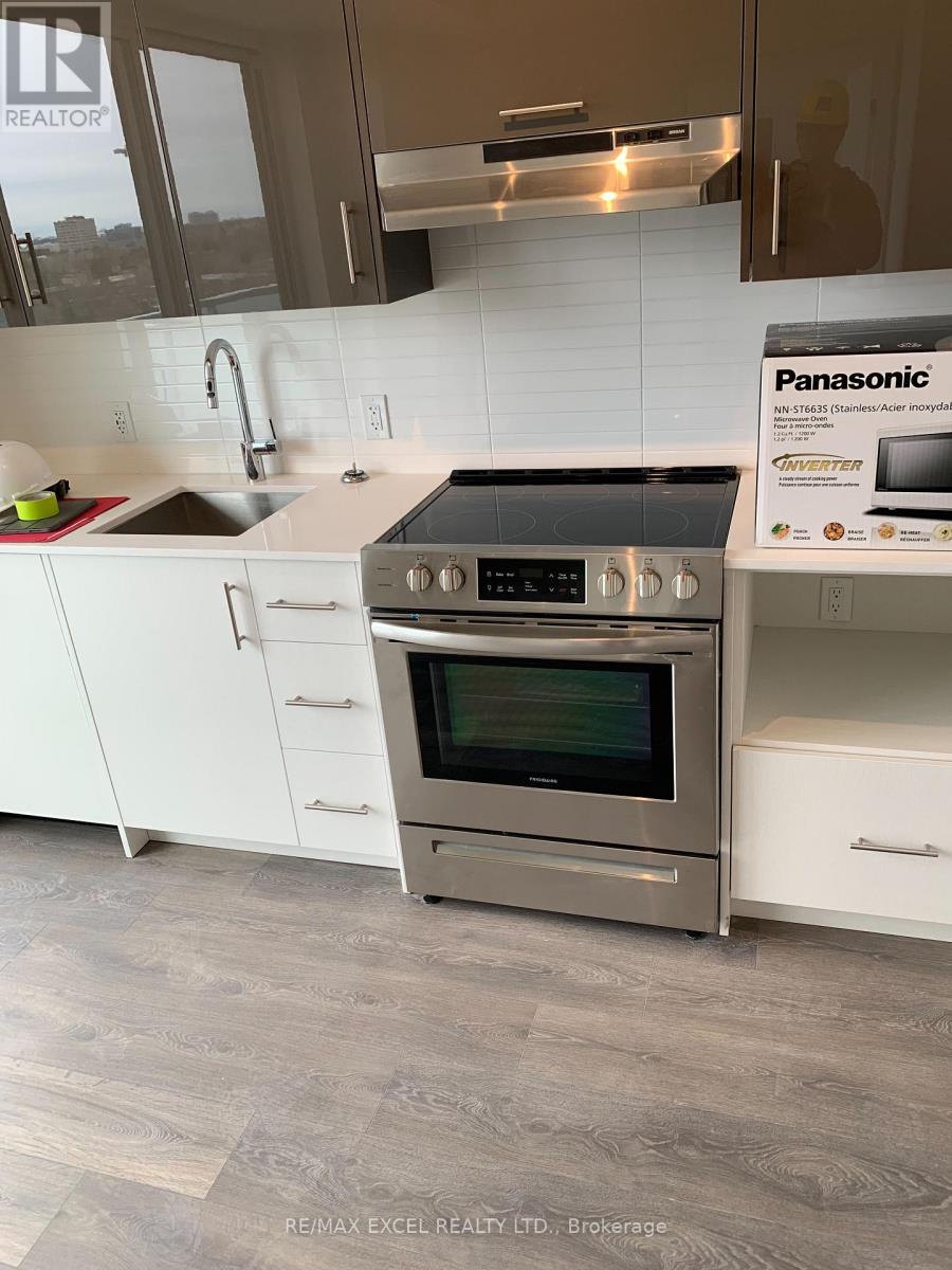 911 - 188 Fairview Mall Drive S, Toronto, Ontario  M2J 0H7 - Photo 4 - C12659466