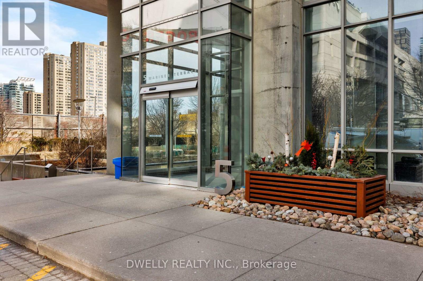 2710 - 5 Mariner Terrace, Toronto, Ontario  M5V 3V6 - Photo 38 - C12707610