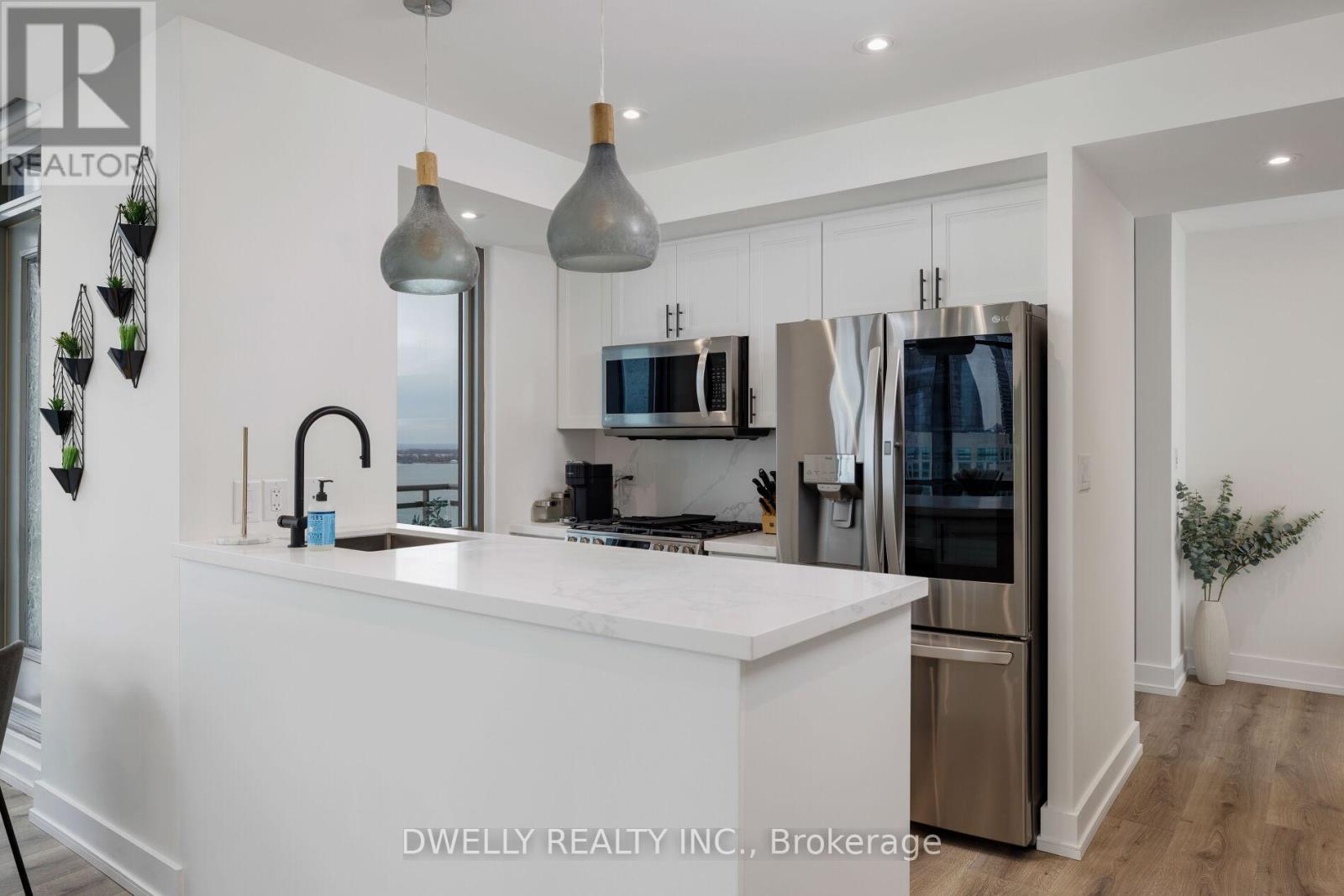 2710 - 5 Mariner Terrace, Toronto, Ontario  M5V 3V6 - Photo 5 - C12707610