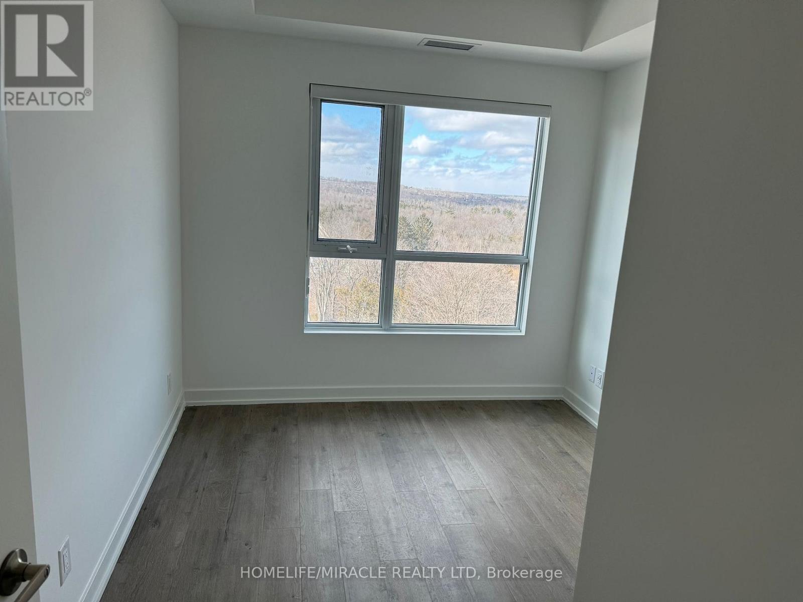 903 - 56 Lakeside Terrace, Barrie, Ontario  L4M 7B9 - Photo 9 - S12707604