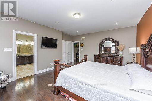 8 Bainsville Circle, Brampton, Ontario  L6P 3A5 - Photo 19 - W12707592