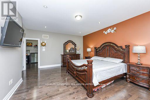 8 Bainsville Circle, Brampton, Ontario  L6P 3A5 - Photo 21 - W12707592