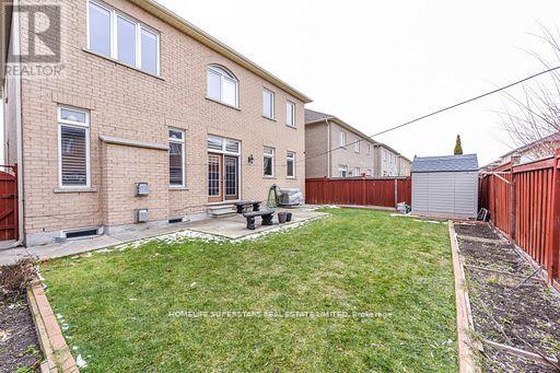 8 Bainsville Circle, Brampton, Ontario  L6P 3A5 - Photo 29 - W12707592