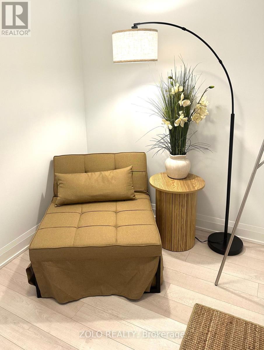 421 - 60 George Butchart Drive, Toronto, Ontario  M3K 2C5 - Photo 8 - W12707594