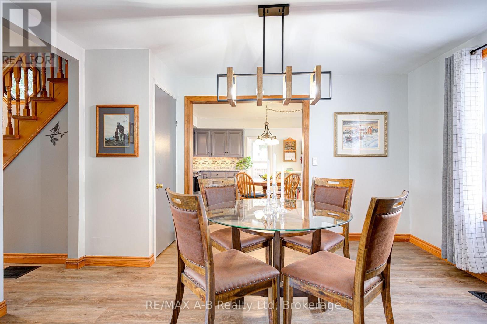 36 Huron Street, Huron East, Ontario  N0K 1W0 - Photo 11 - X12382696