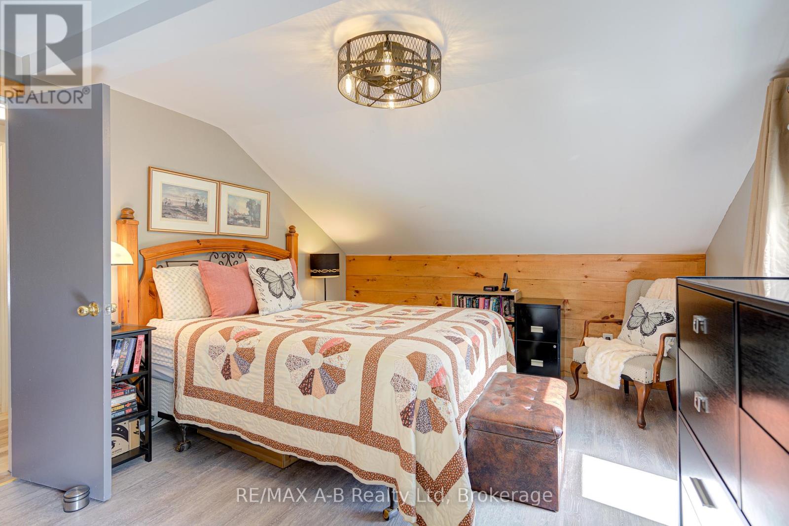 36 Huron Street, Huron East, Ontario  N0K 1W0 - Photo 31 - X12382696