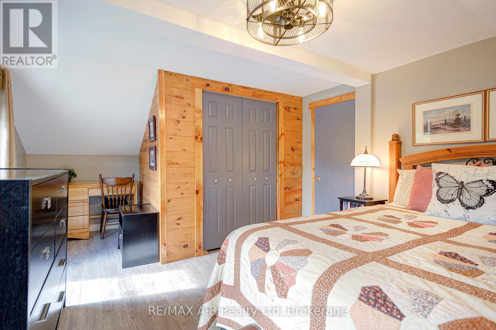 36 Huron Street, Huron East, Ontario  N0K 1W0 - Photo 32 - X12382696