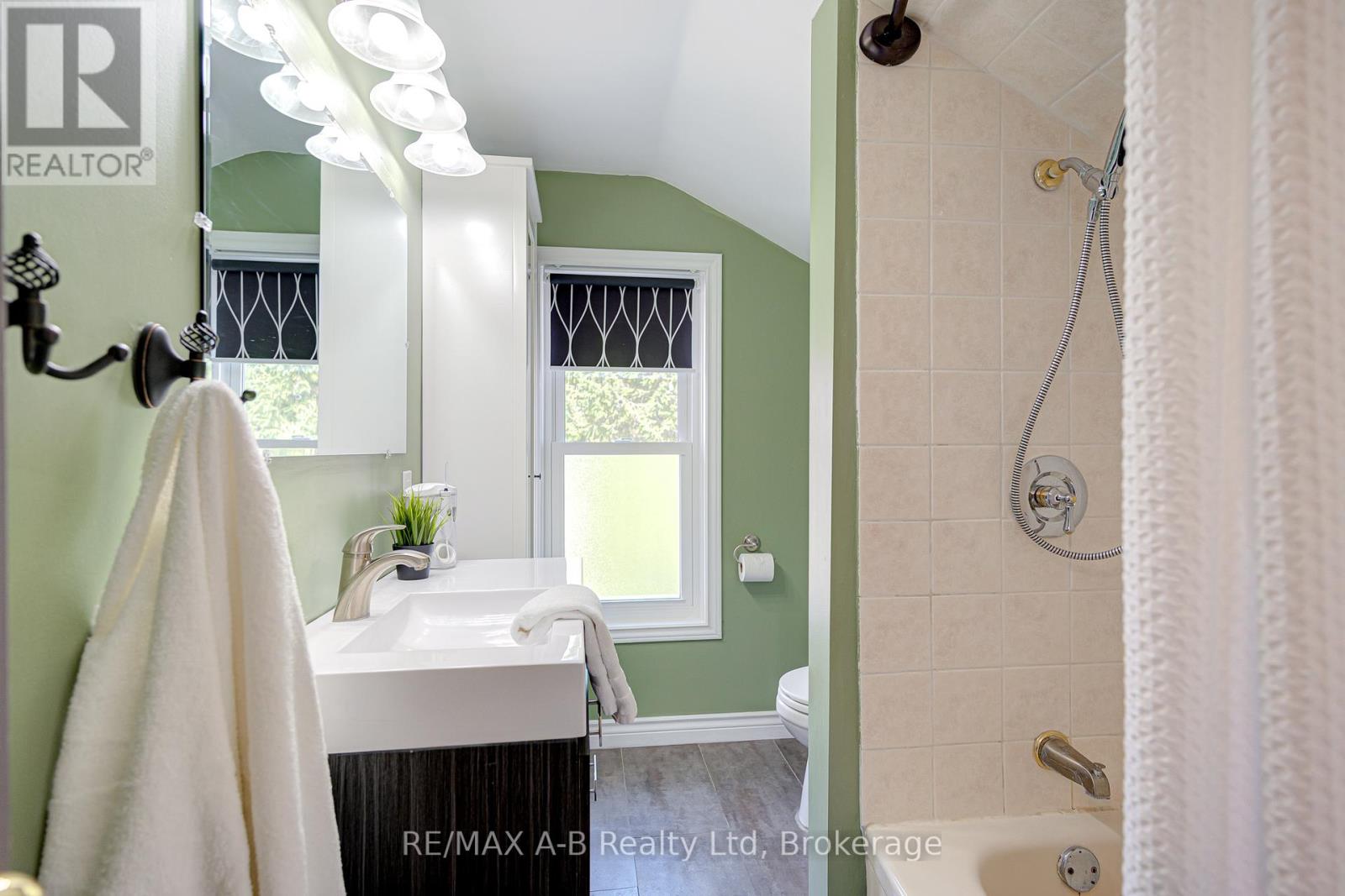 36 Huron Street, Huron East, Ontario  N0K 1W0 - Photo 29 - X12382696