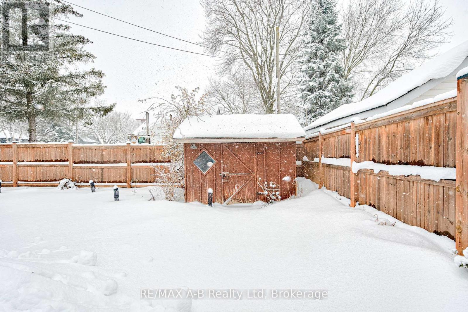 36 Huron Street, Huron East, Ontario  N0K 1W0 - Photo 37 - X12382696