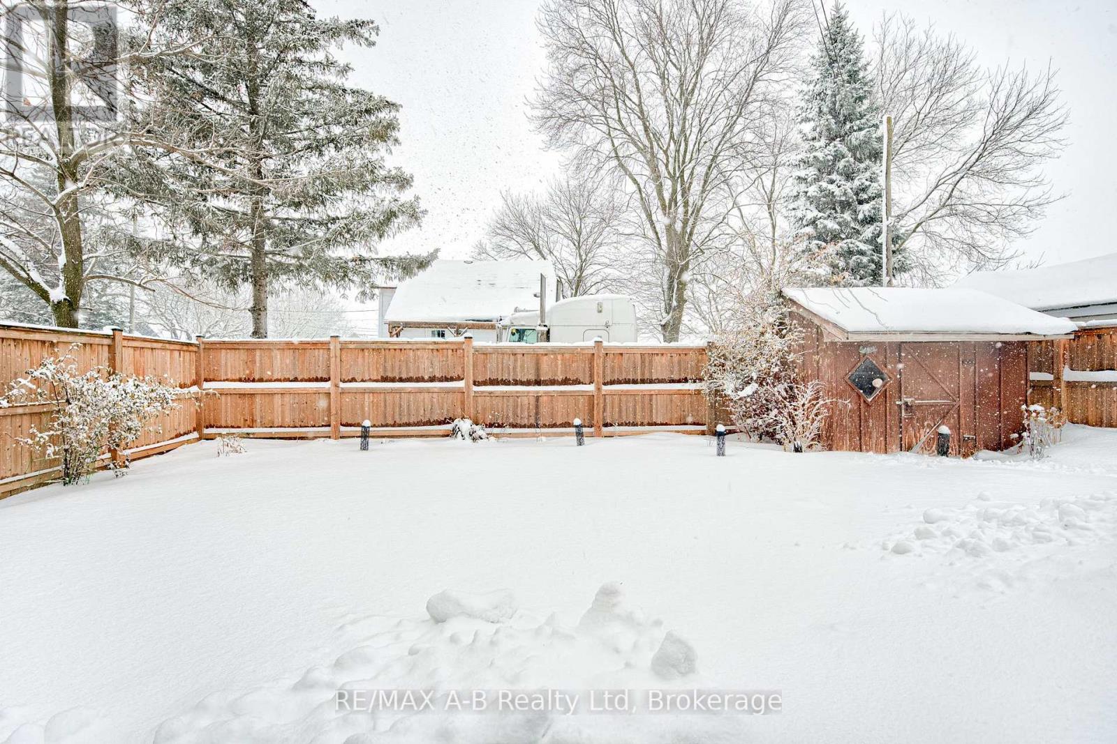 36 Huron Street, Huron East, Ontario  N0K 1W0 - Photo 40 - X12382696