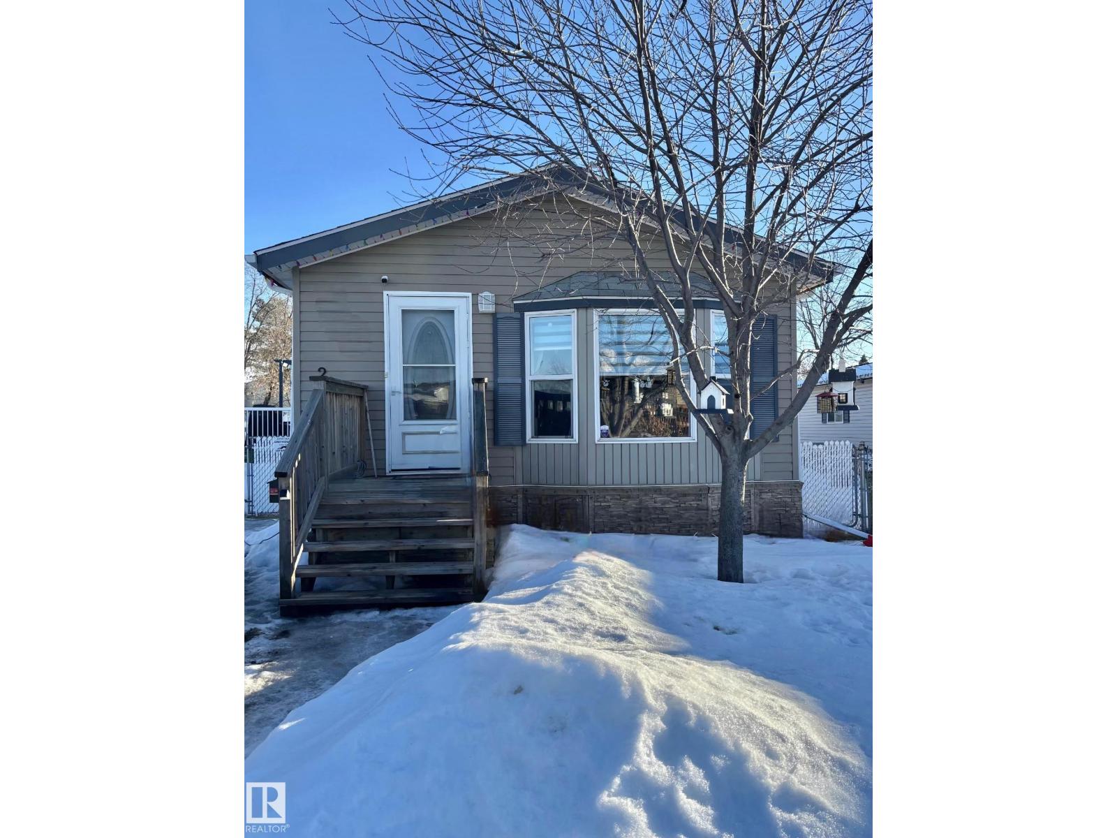 245 Oak Wood Drive NW NW, Edmonton, Alberta