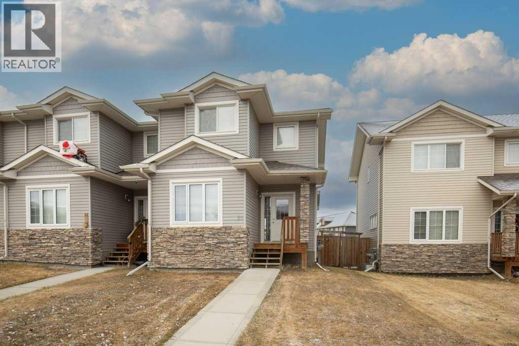 25 Ross Close, Sylvan Lake, Alberta