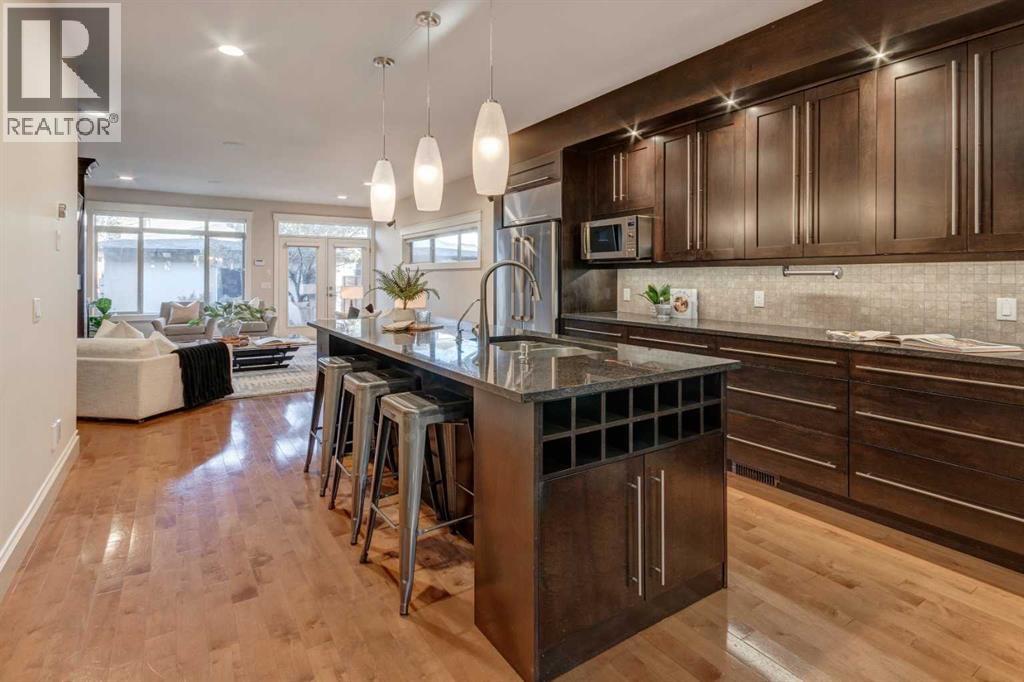 2046 49 Avenue Sw, Calgary, Alberta  T2T 2V4 - Photo 5 - A2265090