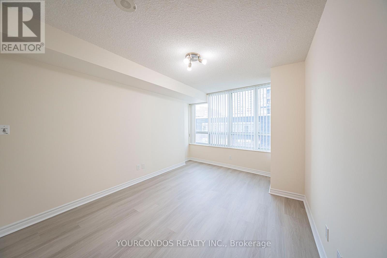 802 - 18 SPRING GARDEN AVENUE, Toronto, Ontario