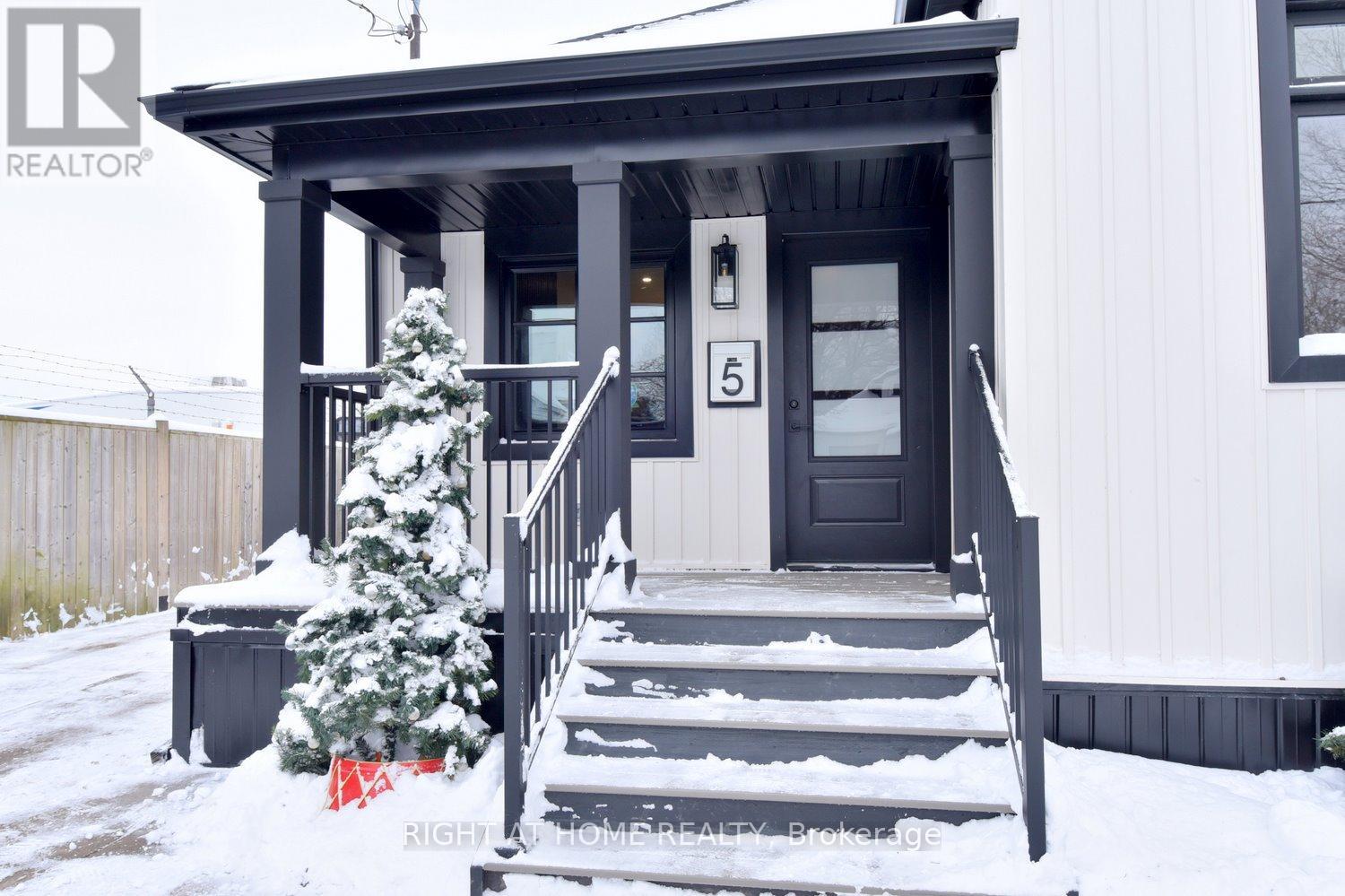 5 Cozy Street, Welland, Ontario  L3B 4H1 - Photo 5 - X12707616