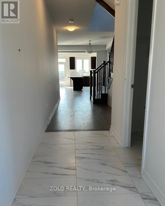 77 Suzuki Street, Barrie, Ontario  L9J 0Y7 - Photo 3 - S12707620