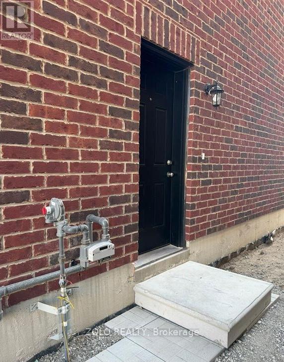 Lower Unit - 77 Suzuki Street, Barrie, Ontario  L9J 0Y7 - Photo 2 - S12707632