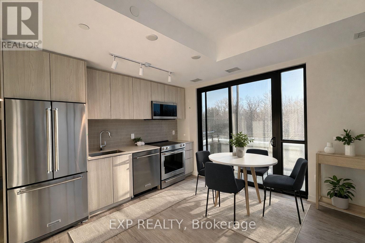 302 - 750 Whitlock Avenue, Milton, Ontario  L9E 1M4 - Photo 4 - W12707624