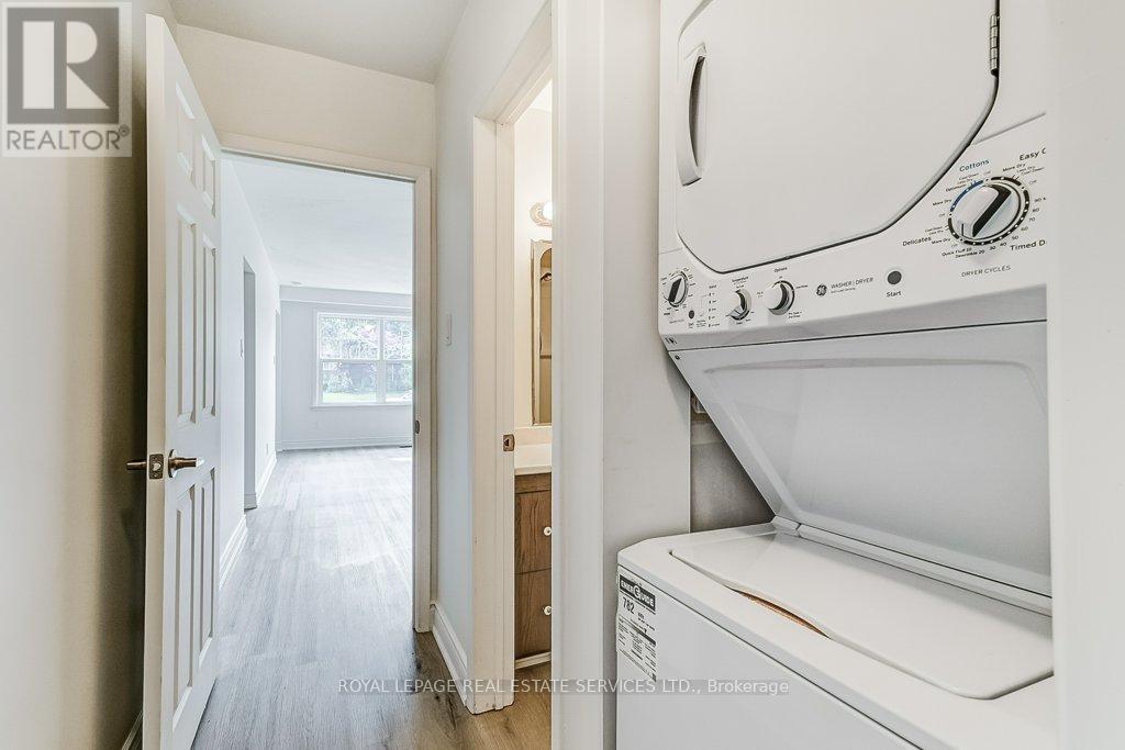 Main Flr - 1196 Grange Road, Oakville, Ontario  L6H 1P7 - Photo 21 - W12707628