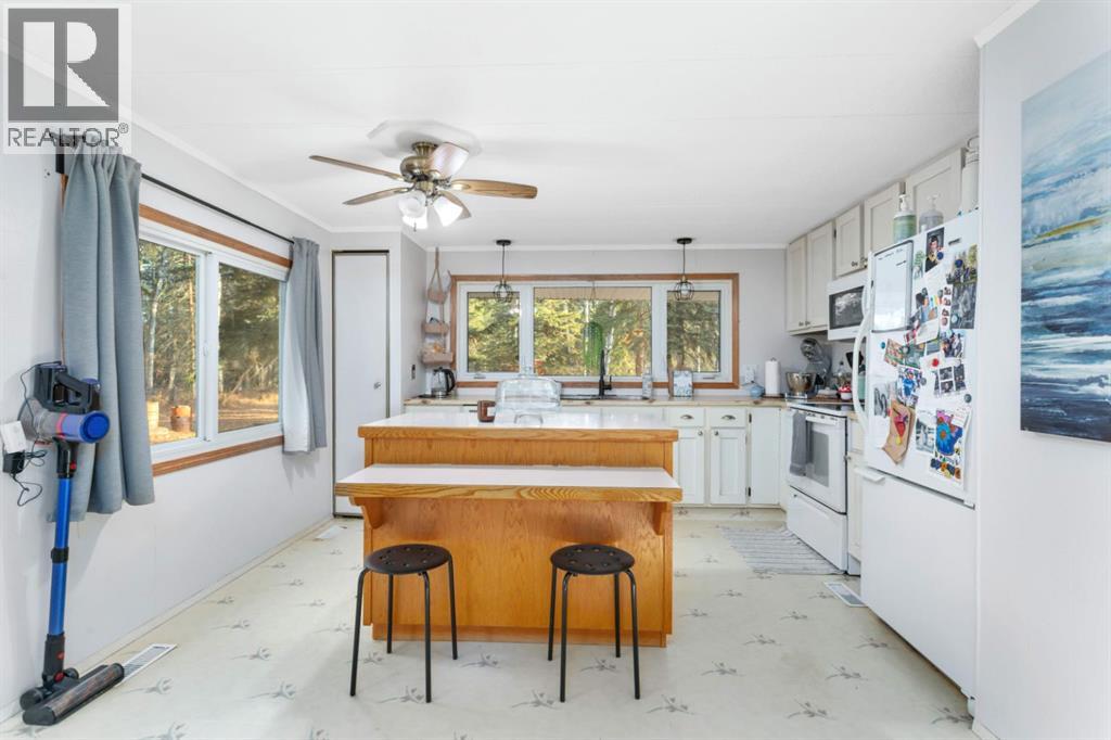 8 Voyageur Drive, Rural Clearwater County, Alberta  T4T 2A2 - Photo 11 - A2271318