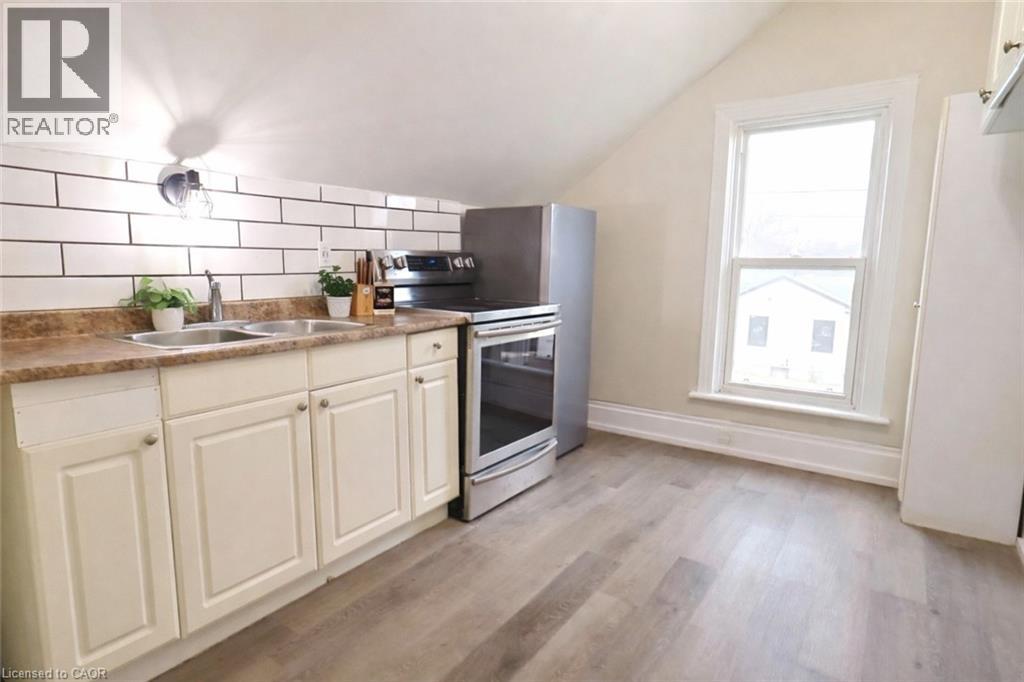 75 Chapel Street, Woodstock, Ontario  N4S 3R5 - Photo 7 - 40797712