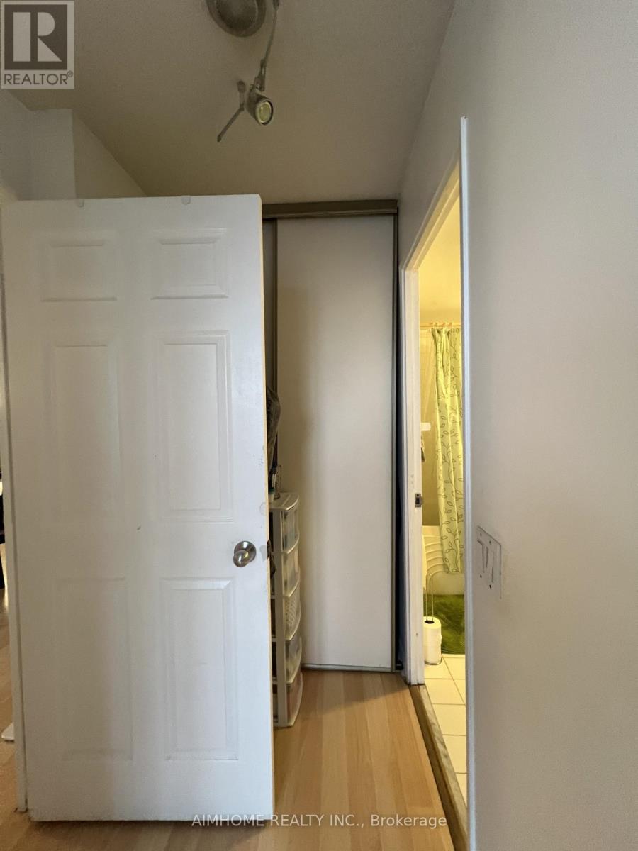 310 - 7 Bishop Avenue, Toronto, Ontario  M2M 4J4 - Photo 24 - C12675872