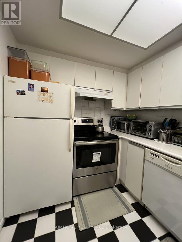 310 - 7 Bishop Avenue, Toronto, Ontario  M2M 4J4 - Photo 5 - C12675872