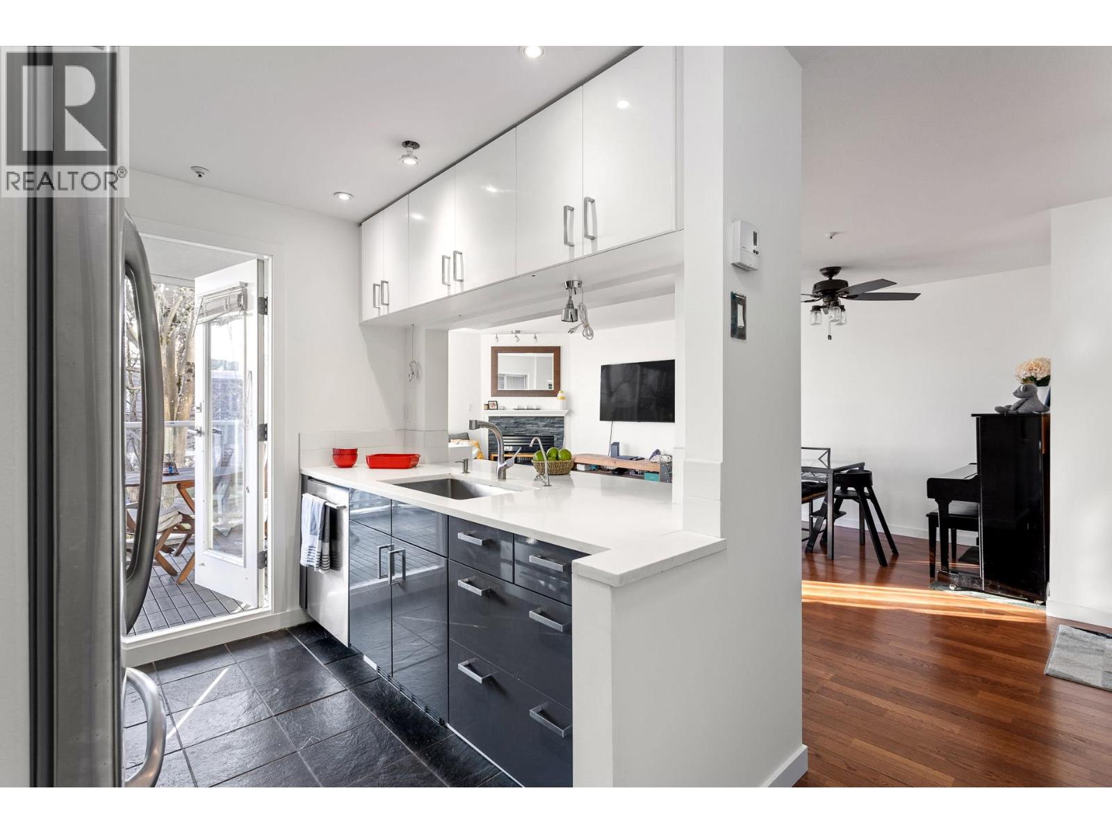 212 8460 Jellicoe Street, Vancouver, British Columbia  V5S 4S8 - Photo 13 - R3080525