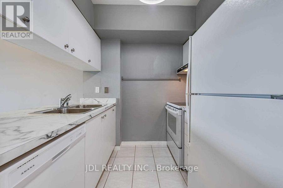 1610 - 887 Bay Street, Toronto, Ontario  M5S 3K4 - Photo 8 - C12707644