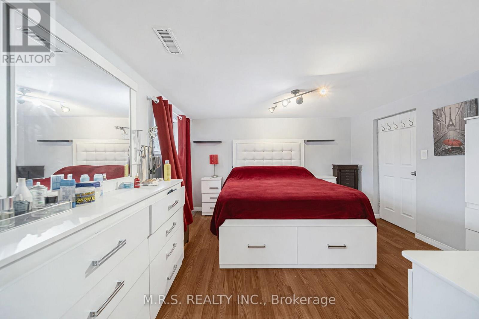 61 Bloomington Crescent, Toronto, Ontario  M3N 1R2 - Photo 26 - W12707638