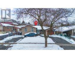 61 BLOOMINGTON CRESCENT, Toronto, Ontario