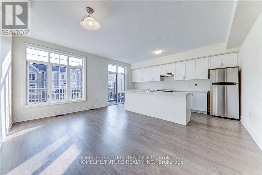 299 Kirkham Drive, Markham, Ontario  L3S 0E9 - Photo 5 - N12707384