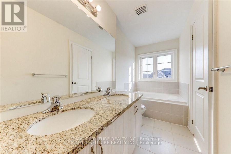 299 Kirkham Drive, Markham, Ontario  L3S 0E9 - Photo 7 - N12707384