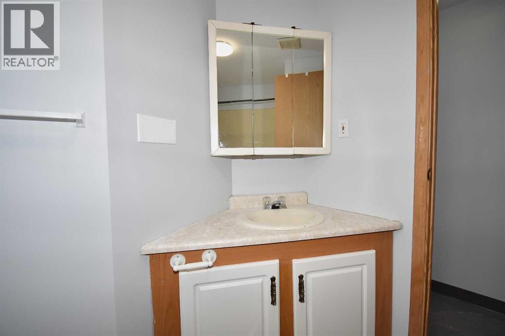 119 Lodgepole Drive, Hinton, Alberta  T7V 1E4 - Photo 21 - A2217227