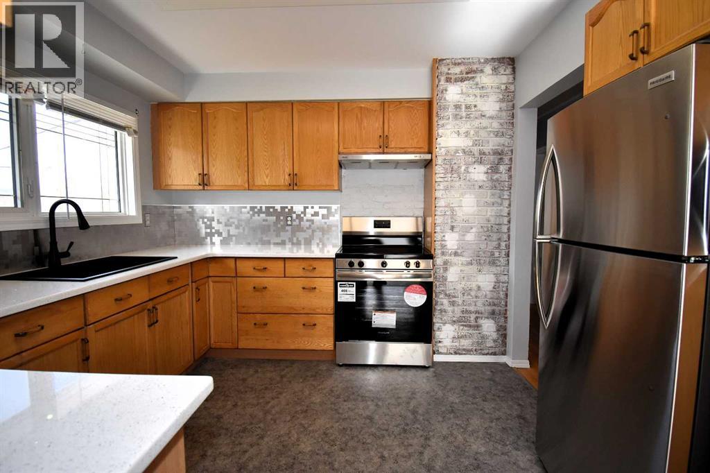 119 Lodgepole Drive, Hinton, Alberta  T7V 1E4 - Photo 7 - A2217227