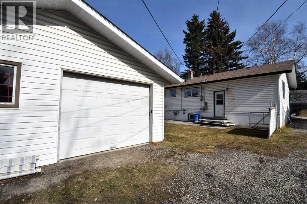 119 Lodgepole Drive, Hinton, Alberta  T7V 1E4 - Photo 34 - A2217227