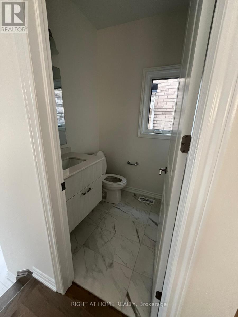 13 Gemini Drive, Barrie, Ontario  L9J 0H6 - Photo 4 - S12707654