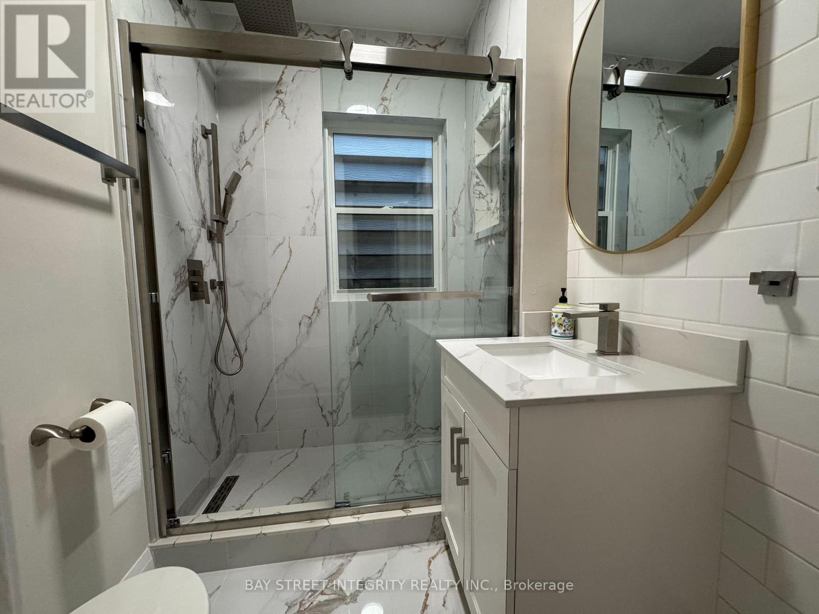 244 King Edward Avenue, Toronto, Ontario  M4C 5K1 - Photo 13 - E12651300