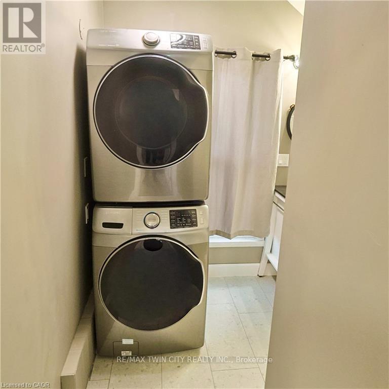 75 Chapel Street, Woodstock, Ontario  N4S 3R5 - Photo 12 - X12707656