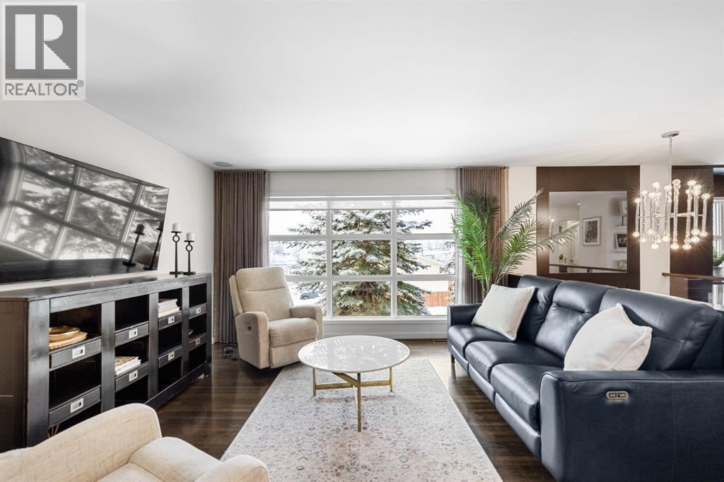 5804 Dalkeith Hill Nw, Calgary, Alberta  T3A 1G4 - Photo 3 - A2277859