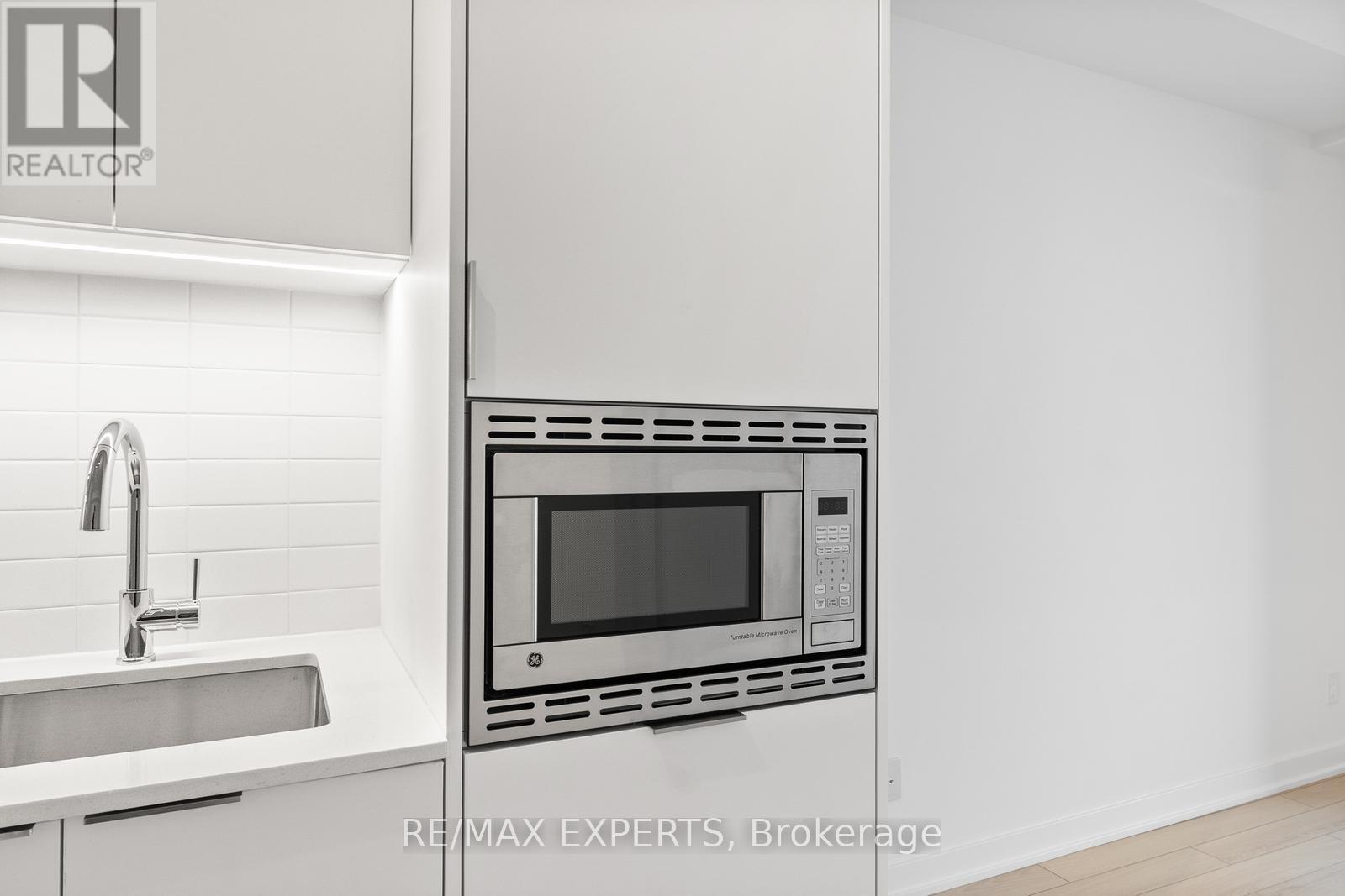 1002 - 3071 Trafalgar Road, Oakville, Ontario  L6H 8C6 - Photo 13 - W12705768